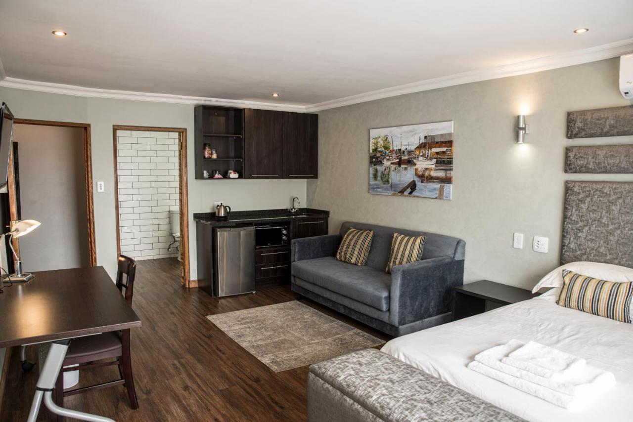 אידנווייל Ruth Avenue Guest House מראה חיצוני תמונה